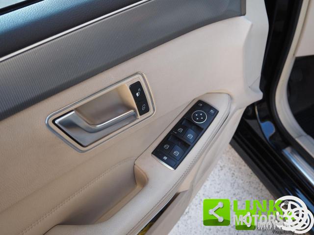 MERCEDES-BENZ E 220 usata 27