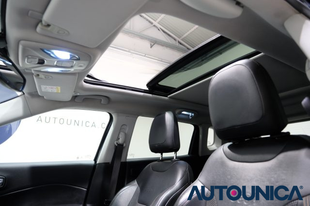 JEEP Compass usata, con Volante in pelle