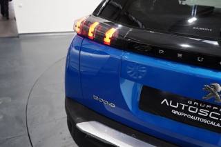 PEUGEOT 2008 usata, con Isofix