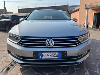 VOLKSWAGEN Passat Variant usata, con Cerchi in lega