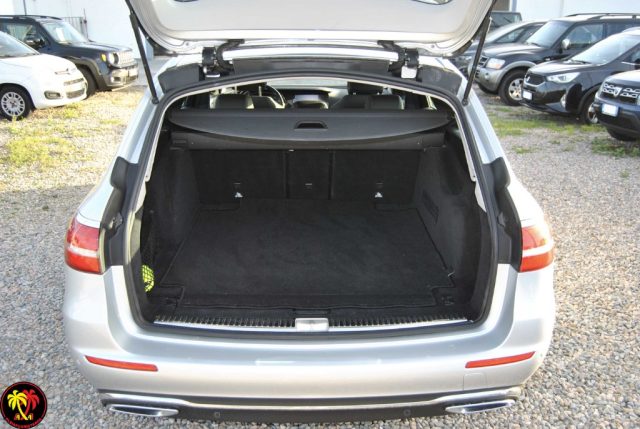 MERCEDES-BENZ E 220 usata, con Controllo trazione