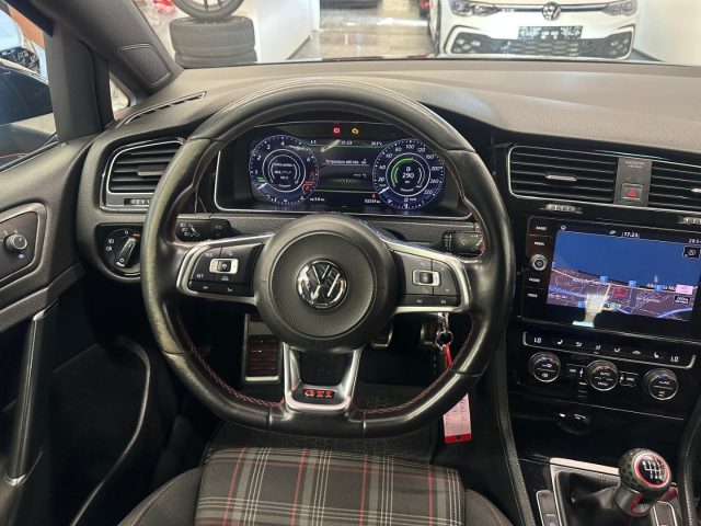 VOLKSWAGEN Golf GTI usata, con Cronologia tagliandi