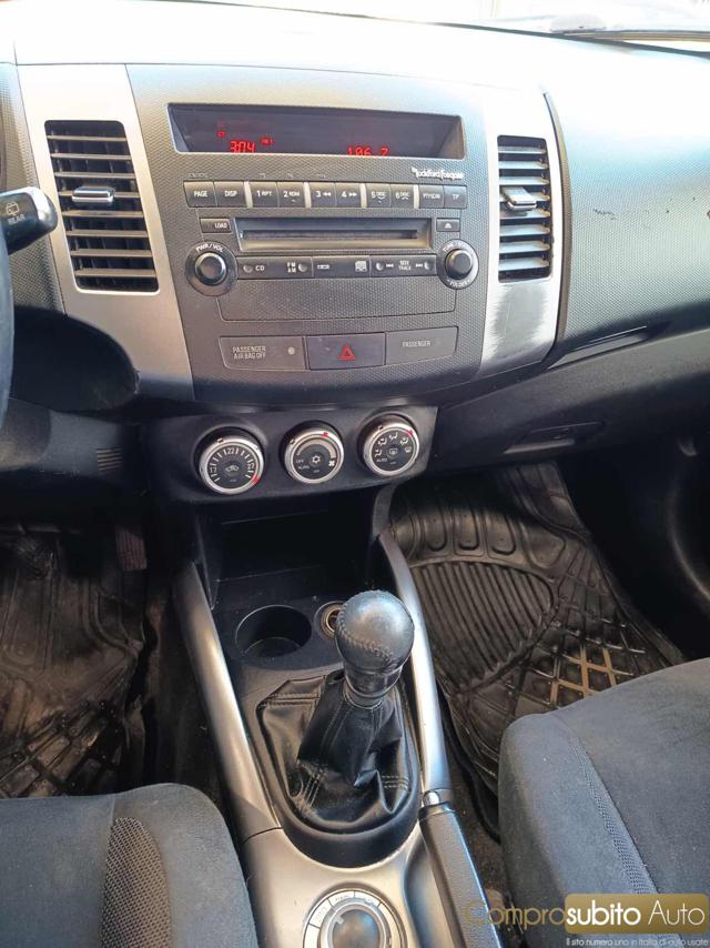 MITSUBISHI Outlander usata, con Filtro antiparticolato