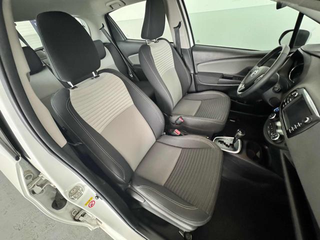 TOYOTA Yaris usata, con Controllo automatico clima