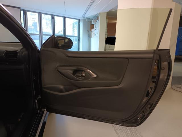 TOYOTA Yaris usata 41