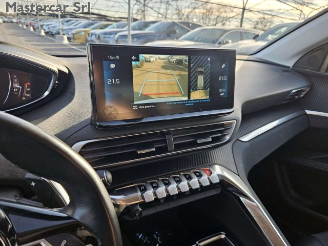 PEUGEOT 5008 usata, con Volante in pelle
