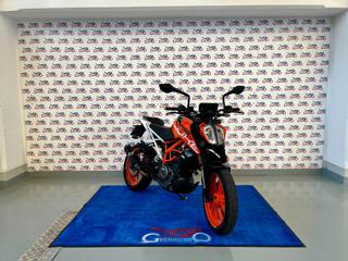 KTM 390 Duke usata 1