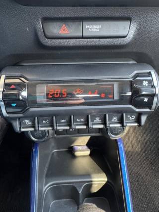 SUZUKI Ignis usata, con Autoradio digitale