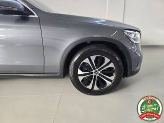 MERCEDES-BENZ GLC 220 usata, con Fari LED