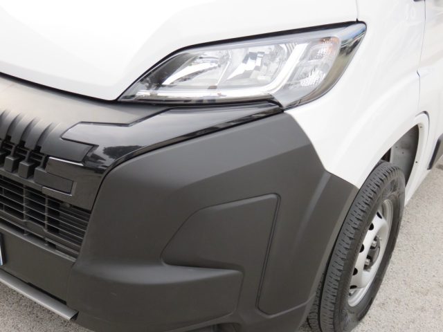 PEUGEOT Boxer usata, con Autoradio digitale