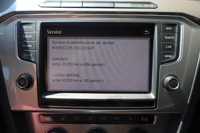 VOLKSWAGEN Passat Alltrack usata 175