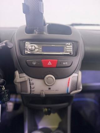 TOYOTA Aygo usata 15