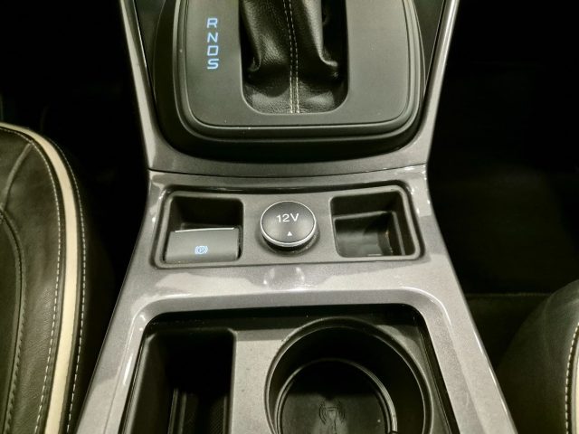 FORD Kuga usata, con Fari LED