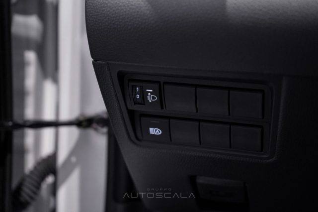 TOYOTA Yaris Cross usata, con Fendinebbia