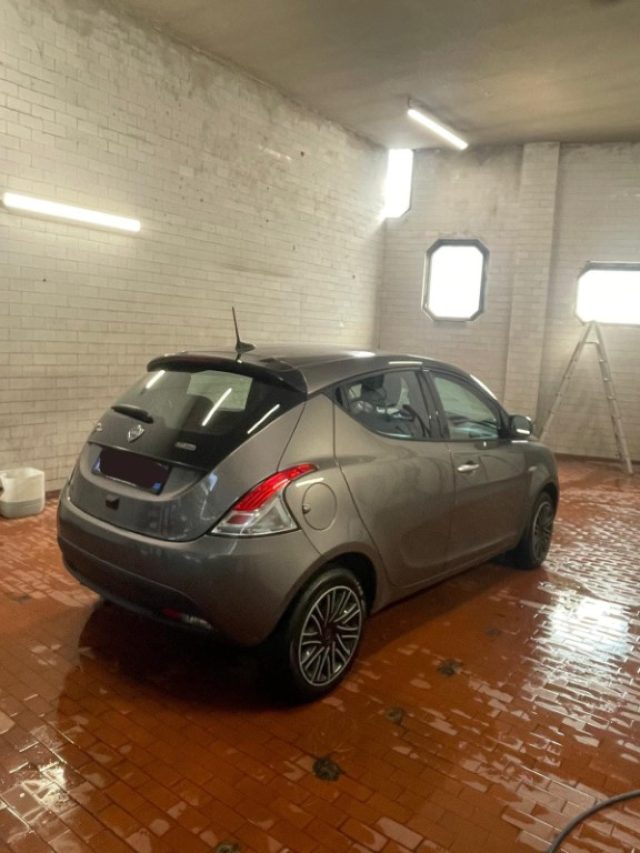 LANCIA Ypsilon usata, con Servosterzo