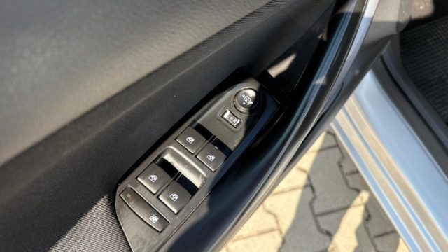 OPEL Astra usata, con Chiusura centralizzata