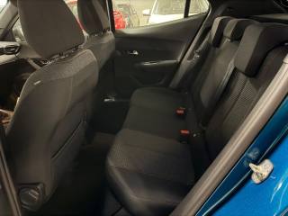 PEUGEOT 2008 usata, con Volante in pelle