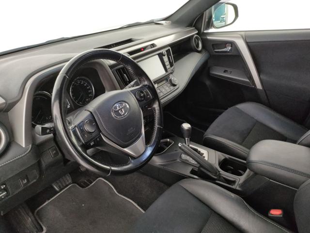 TOYOTA RAV 4 usata, con Fendinebbia