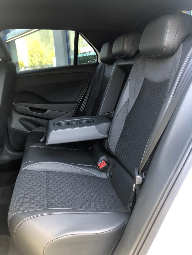 VOLKSWAGEN T-Roc usata, con Specchietti laterali elettrici
