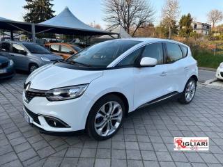 RENAULT Scenic usata, con Sensori di parcheggio posteriori
