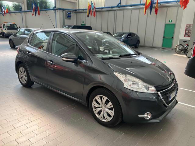 PEUGEOT 208 usata, con Airbag