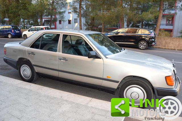 MERCEDES-BENZ 200 usata 13