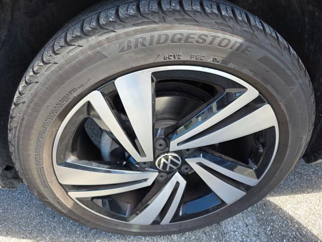 VOLKSWAGEN T-Roc usata, con Autoradio digitale