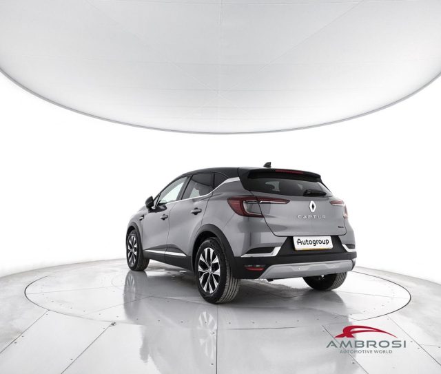 RENAULT Captur usata 3
