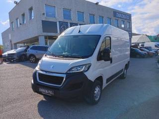 PEUGEOT Boxer usata, con Bluetooth