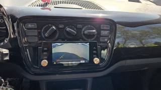 VOLKSWAGEN up! usata, con Volante multifunzione