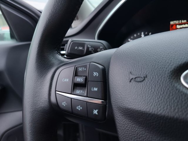 FORD Focus usata, con Cruise Control