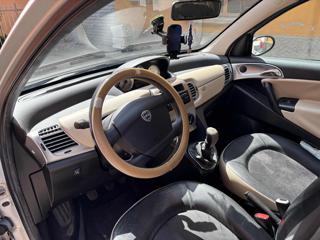 LANCIA Ypsilon usata, con MP3