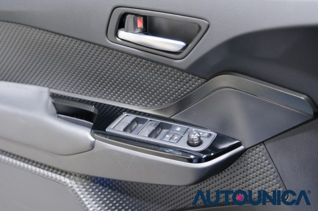 TOYOTA C-HR usata, con Frenata d