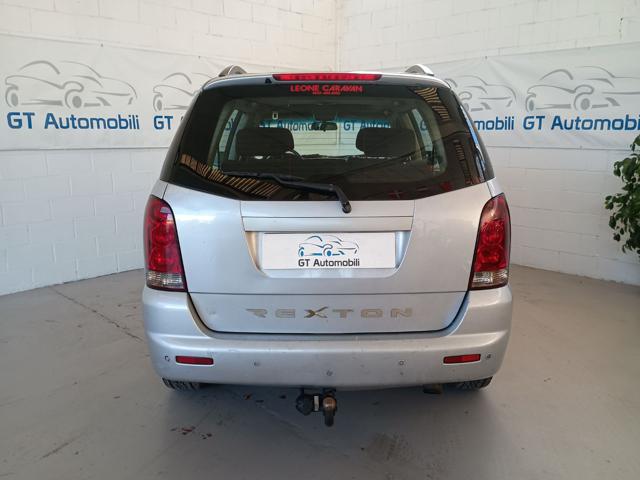 SSANGYONG REXTON usata, con Autoradio