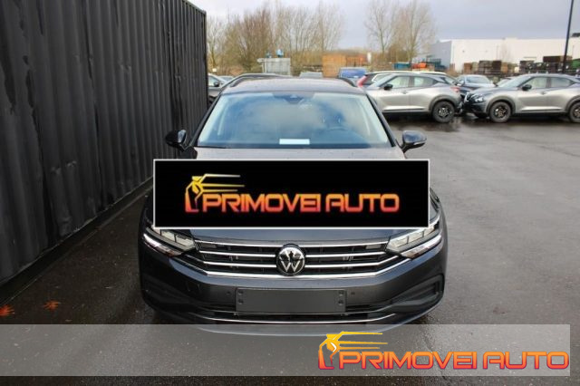 VOLKSWAGEN Passat Variant usata, con Autoradio