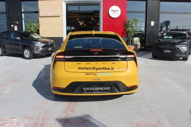 TOYOTA Prius Plug-in usata, con Cerchi in lega