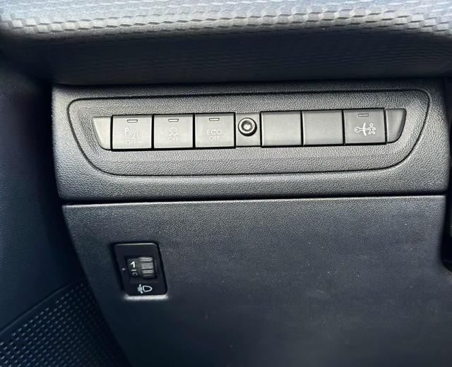 PEUGEOT 2008 usata, con Cruise Control
