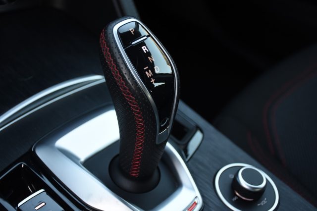 ALFA ROMEO Stelvio usata, con Volante multifunzione