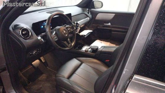 MERCEDES-BENZ GLB 200 usata 2