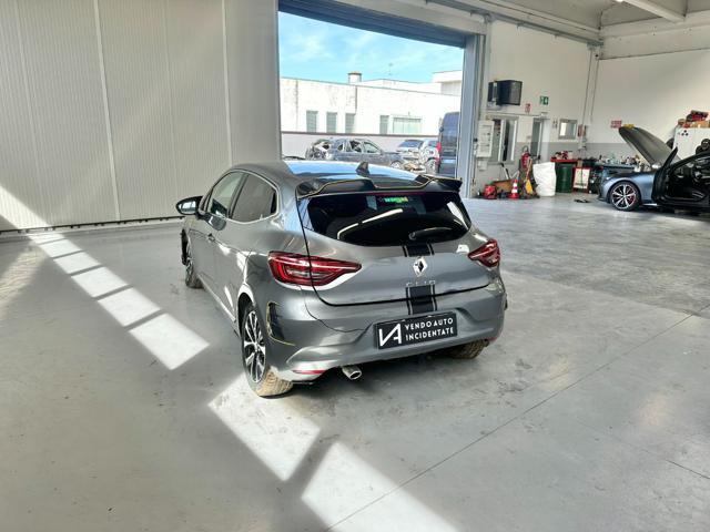 RENAULT Clio usata, con Alzacristalli elettrici