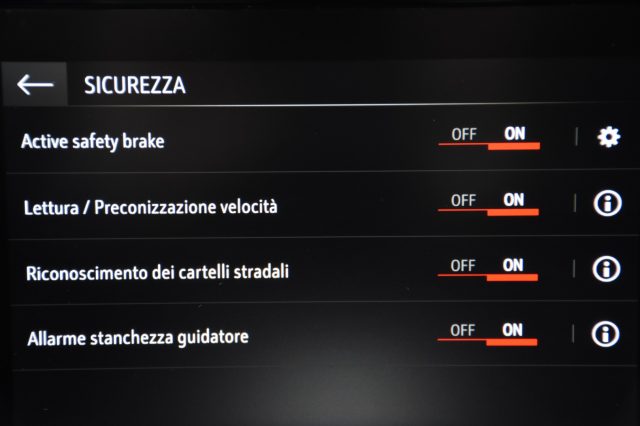 OPEL Mokka usata, con Chiusura centralizzata telecomandata