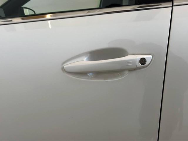 PEUGEOT 3008 usata, con Sensori di parcheggio posteriori