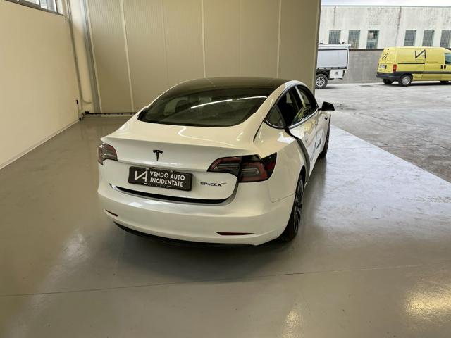 TESLA Model 3 usata, con Boardcomputer