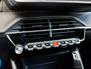 PEUGEOT 208 usata, con Vivavoce
