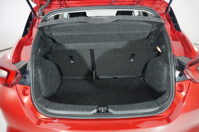 NISSAN Micra usata, con Sedile posteriore sdoppiato