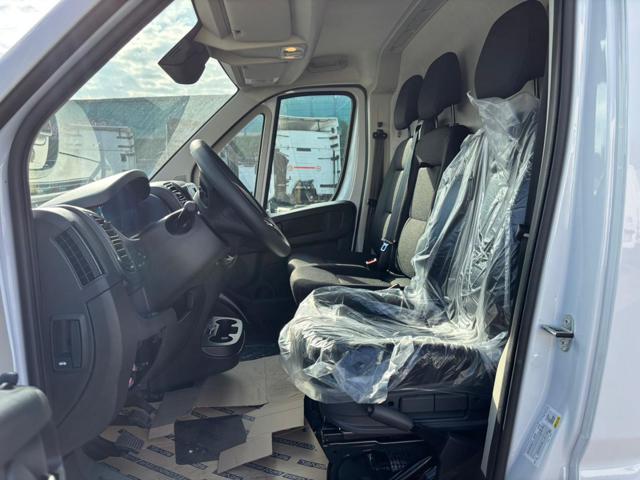 PEUGEOT Boxer usata, con Park Distance Control