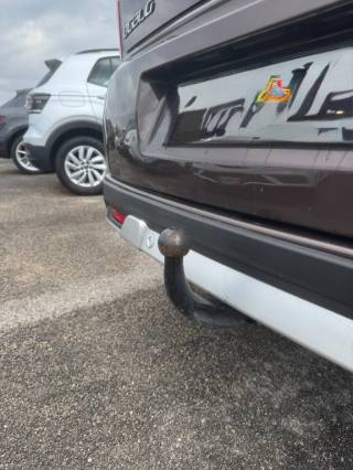 FIAT Doblo usata, con Specchietti laterali elettrici