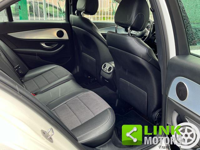 MERCEDES-BENZ E 200 usata, con Touch screen