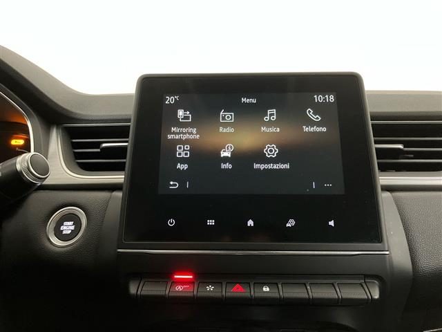 RENAULT Captur usata, con Volante in pelle