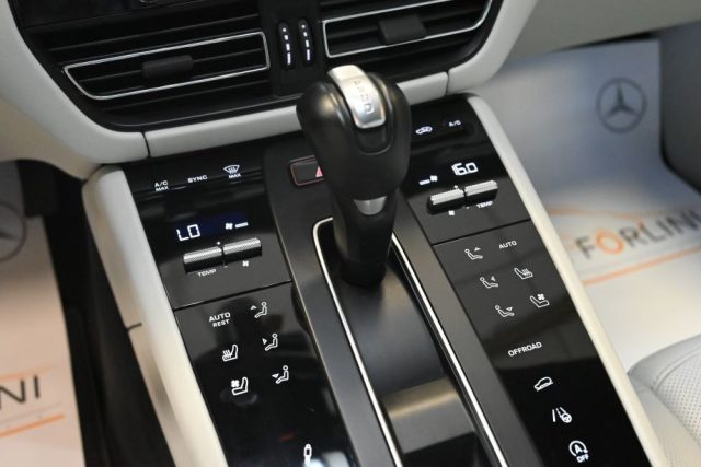 PORSCHE Macan usata 55